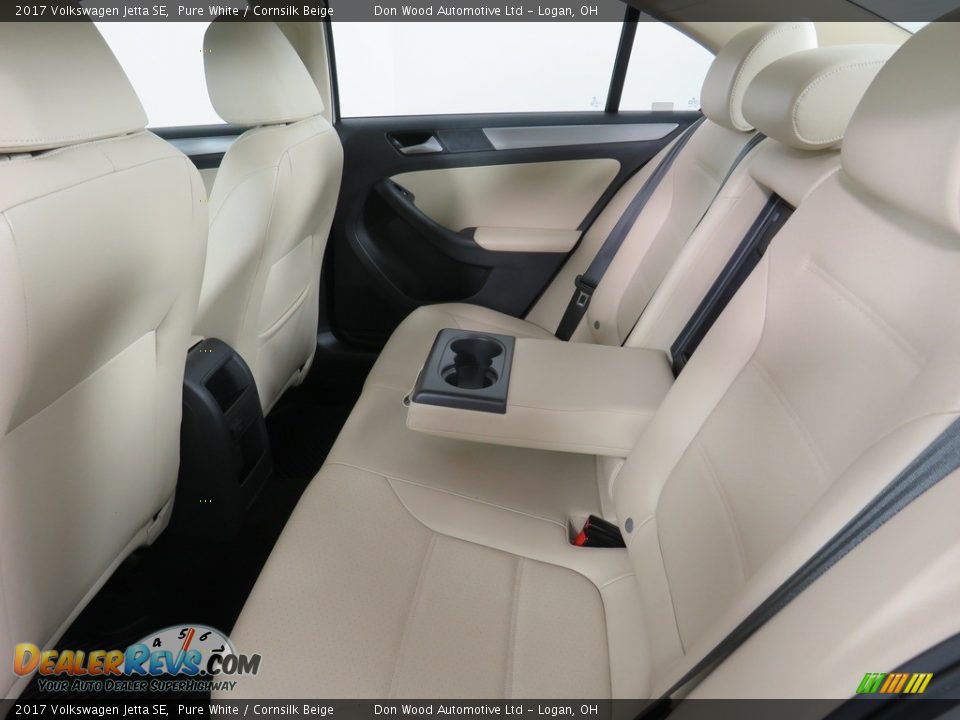 2017 Volkswagen Jetta SE Pure White / Cornsilk Beige Photo #32