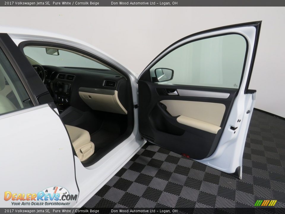 2017 Volkswagen Jetta SE Pure White / Cornsilk Beige Photo #36