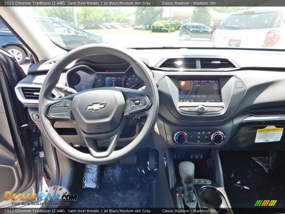 Dashboard of 2021 Chevrolet Trailblazer LS AWD Photo #3