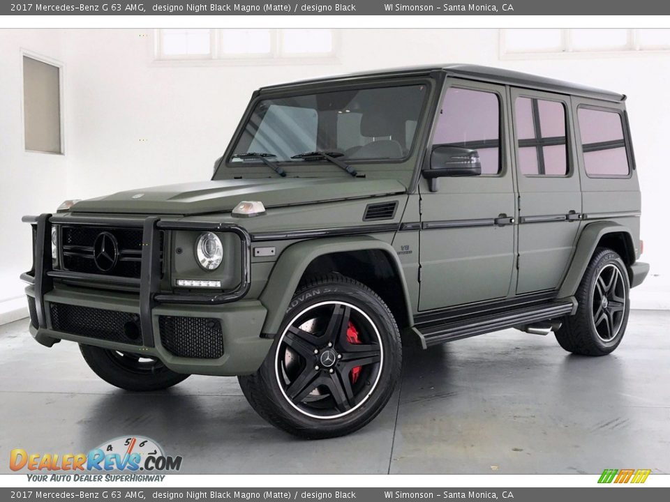 Front 3/4 View of 2017 Mercedes-Benz G 63 AMG Photo #12