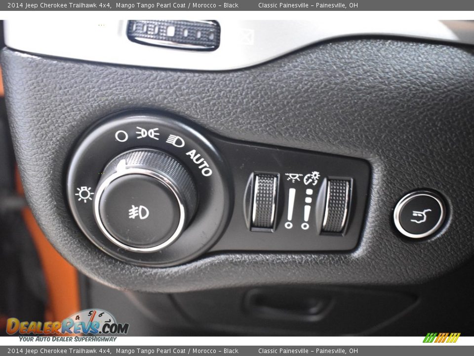 2014 Jeep Cherokee Trailhawk 4x4 Mango Tango Pearl Coat / Morocco - Black Photo #11