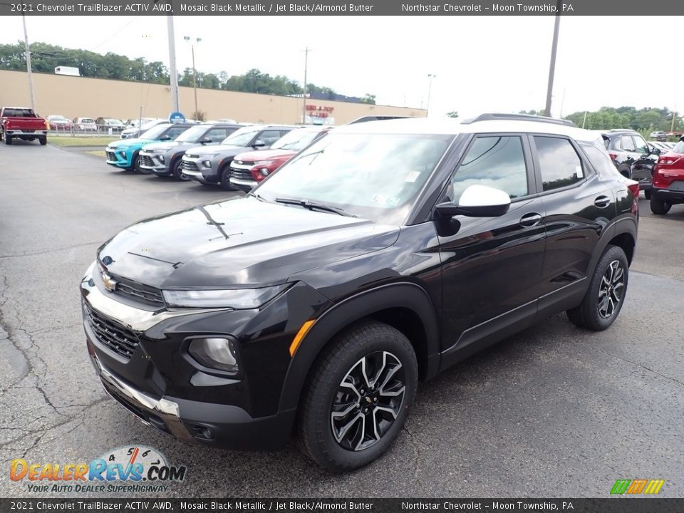 Front 3/4 View of 2021 Chevrolet Trailblazer ACTIV AWD Photo #1