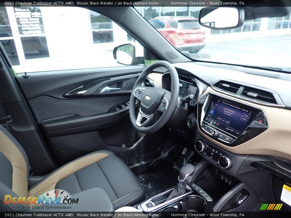 Front Seat of 2021 Chevrolet Trailblazer ACTIV AWD Photo #12
