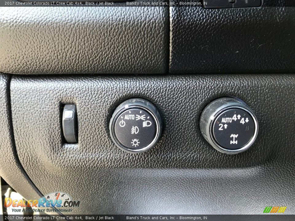 2017 Chevrolet Colorado LT Crew Cab 4x4 Black / Jet Black Photo #15