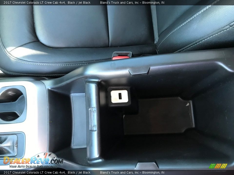 2017 Chevrolet Colorado LT Crew Cab 4x4 Black / Jet Black Photo #31