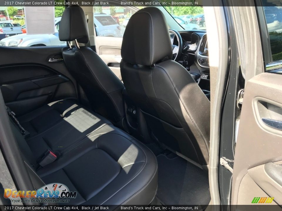 2017 Chevrolet Colorado LT Crew Cab 4x4 Black / Jet Black Photo #33