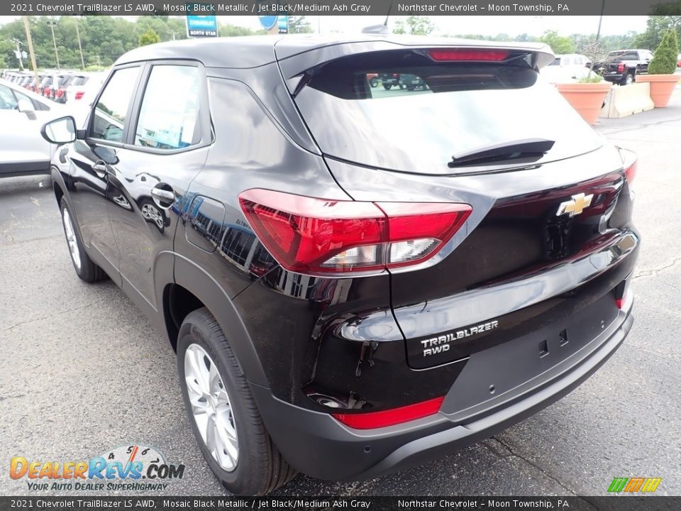 2021 Chevrolet Trailblazer LS AWD Mosaic Black Metallic / Jet Black/Medium Ash Gray Photo #4