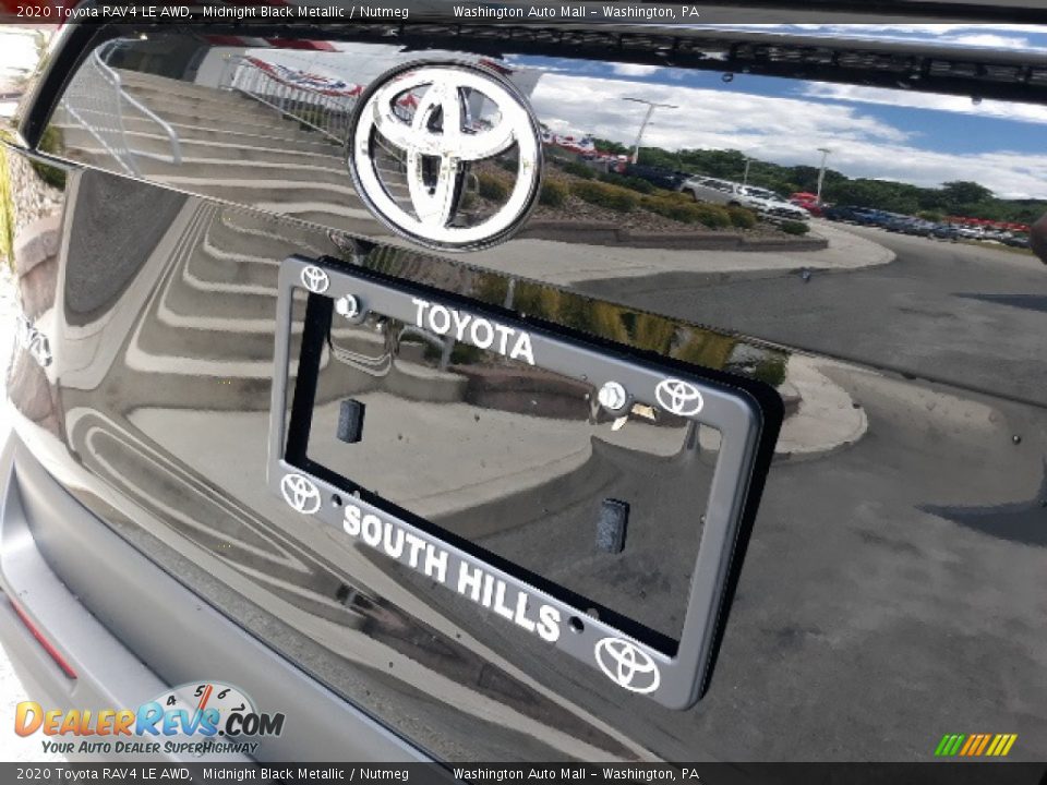 2020 Toyota RAV4 LE AWD Midnight Black Metallic / Nutmeg Photo #33