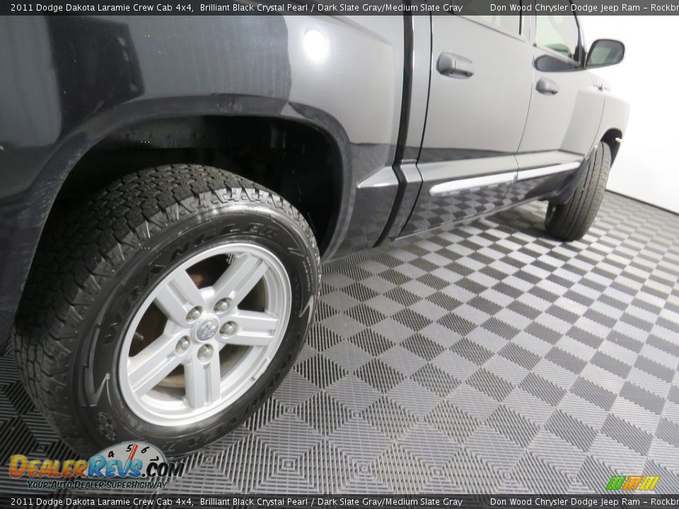 2011 Dodge Dakota Laramie Crew Cab 4x4 Brilliant Black Crystal Pearl / Dark Slate Gray/Medium Slate Gray Photo #15