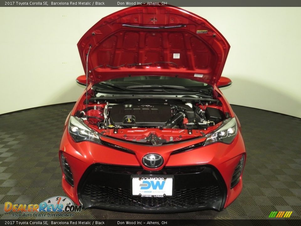 2017 Toyota Corolla SE Barcelona Red Metalic / Black Photo #4