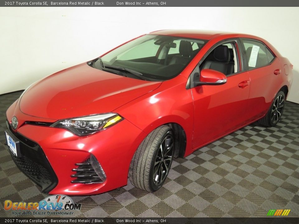 2017 Toyota Corolla SE Barcelona Red Metalic / Black Photo #6