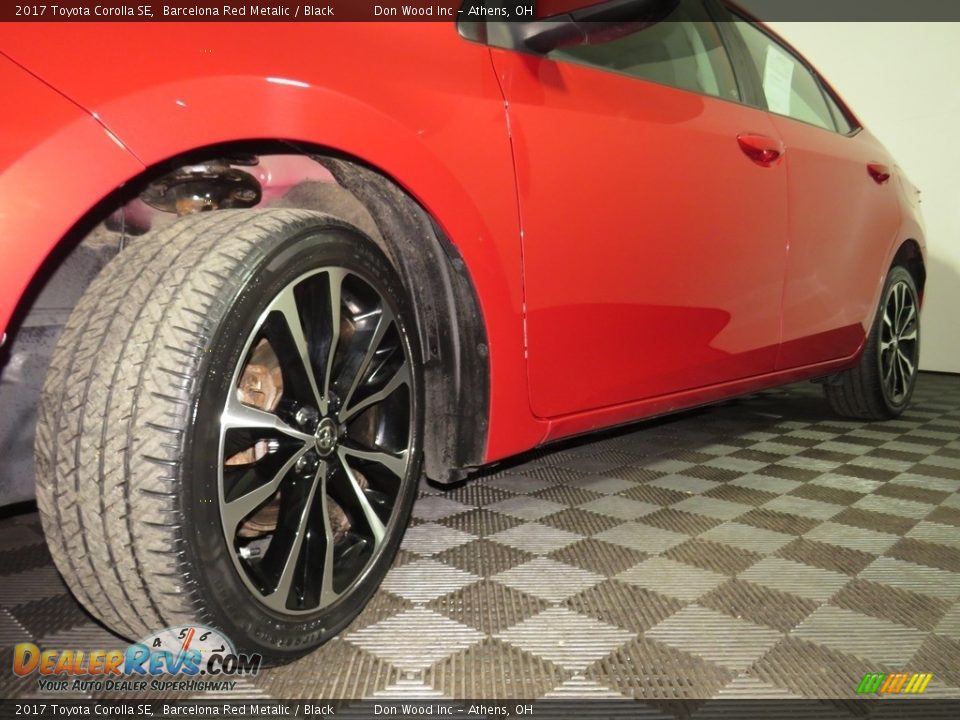 2017 Toyota Corolla SE Barcelona Red Metalic / Black Photo #7
