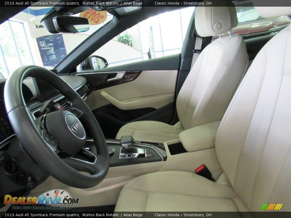 Front Seat of 2019 Audi A5 Sportback Premium quattro Photo #16
