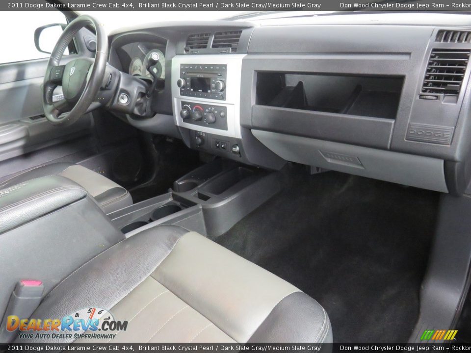 Dashboard of 2011 Dodge Dakota Laramie Crew Cab 4x4 Photo #36