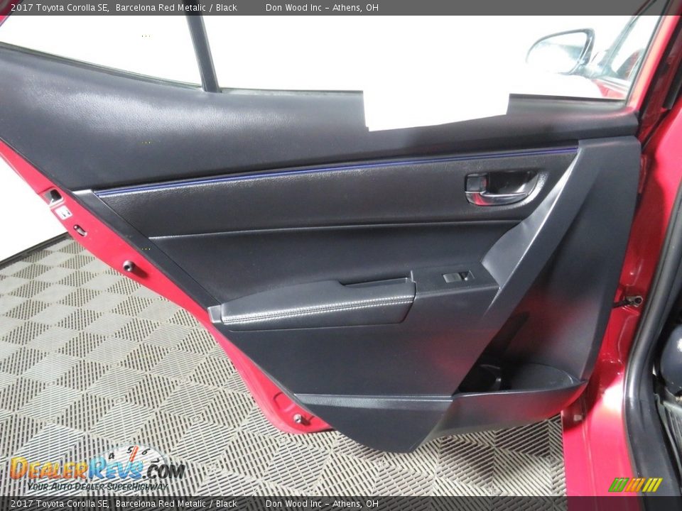 2017 Toyota Corolla SE Barcelona Red Metalic / Black Photo #19