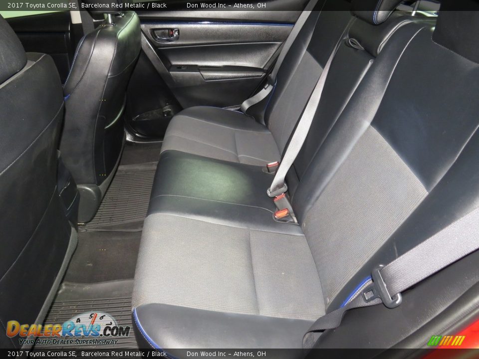 2017 Toyota Corolla SE Barcelona Red Metalic / Black Photo #20