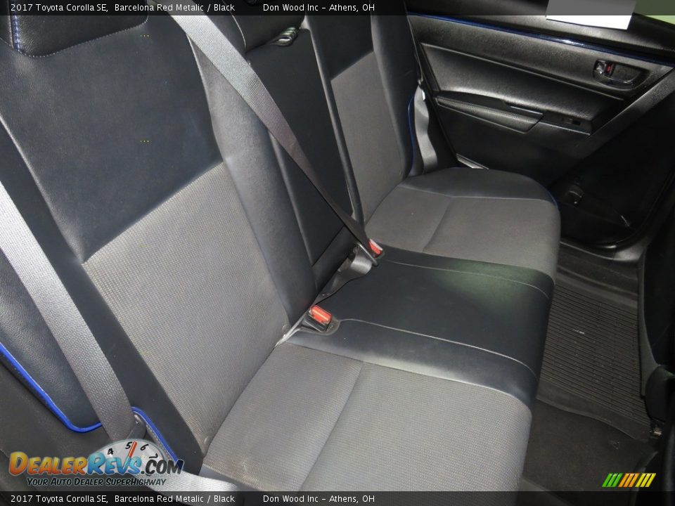 2017 Toyota Corolla SE Barcelona Red Metalic / Black Photo #22