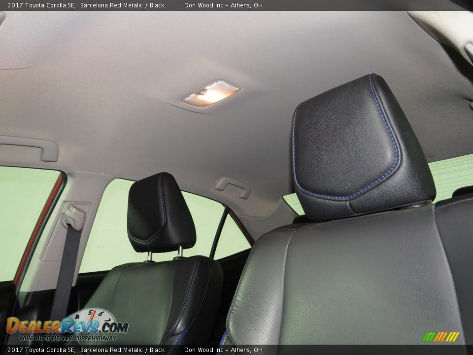 2017 Toyota Corolla SE Barcelona Red Metalic / Black Photo #30