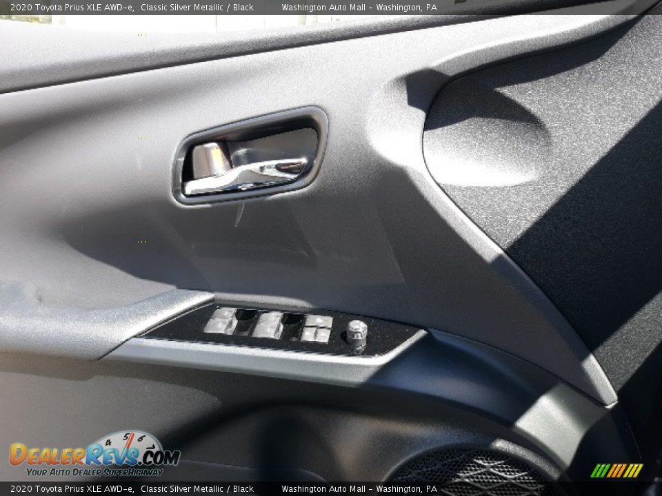 2020 Toyota Prius XLE AWD-e Classic Silver Metallic / Black Photo #8