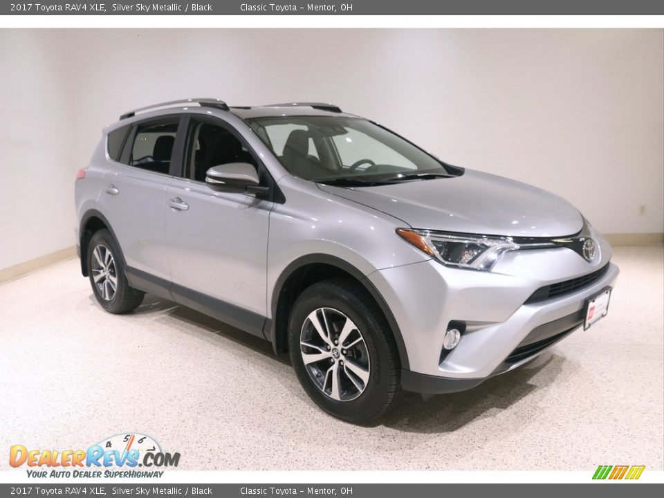 2017 Toyota RAV4 XLE Silver Sky Metallic / Black Photo #1