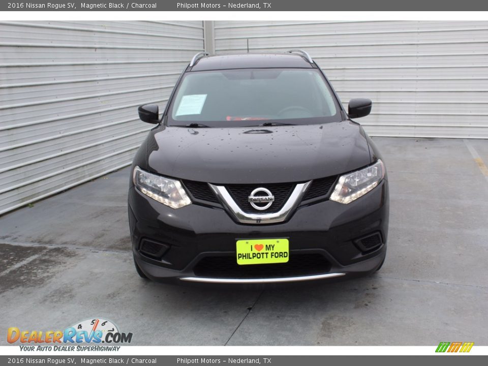 2016 Nissan Rogue SV Magnetic Black / Charcoal Photo #3