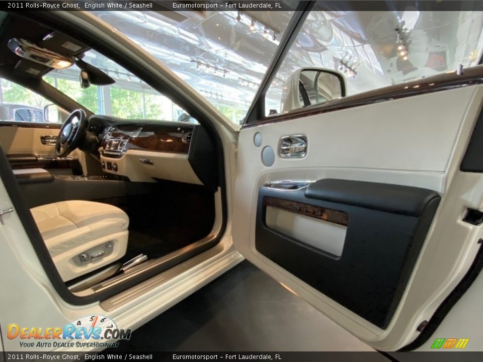 2011 Rolls-Royce Ghost English White / Seashell Photo #5