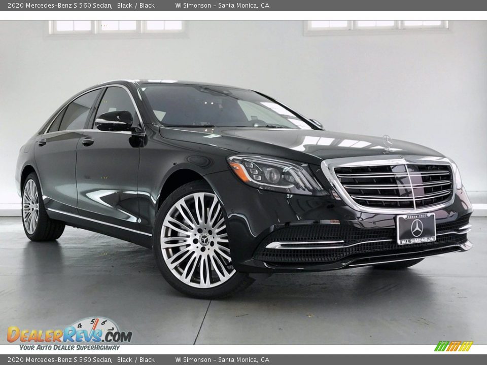 Front 3/4 View of 2020 Mercedes-Benz S 560 Sedan Photo #12