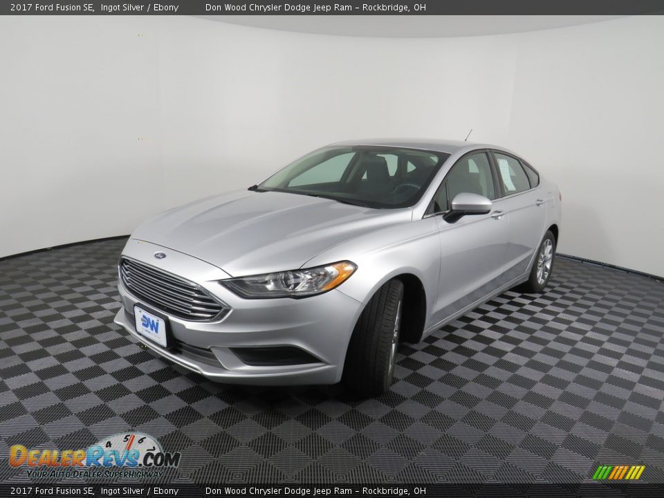 2017 Ford Fusion SE Ingot Silver / Ebony Photo #8