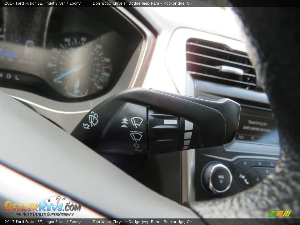 2017 Ford Fusion SE Ingot Silver / Ebony Photo #25