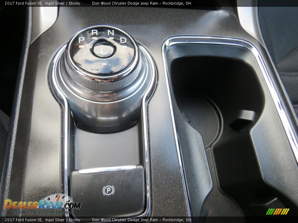 2017 Ford Fusion SE Ingot Silver / Ebony Photo #28