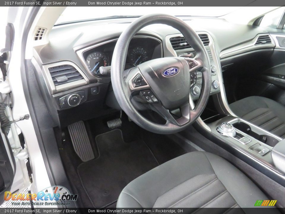 2017 Ford Fusion SE Ingot Silver / Ebony Photo #31