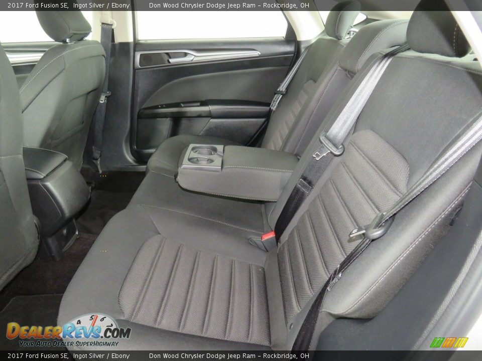 2017 Ford Fusion SE Ingot Silver / Ebony Photo #34