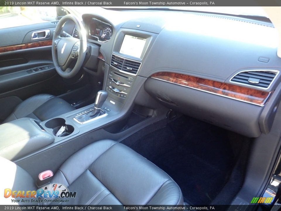 2019 Lincoln MKT Reserve AWD Infinite Black / Charcoal Black Photo #11
