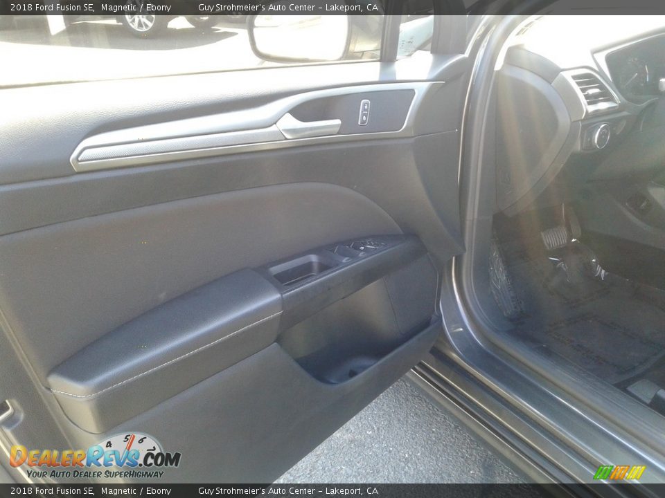 2018 Ford Fusion SE Magnetic / Ebony Photo #11