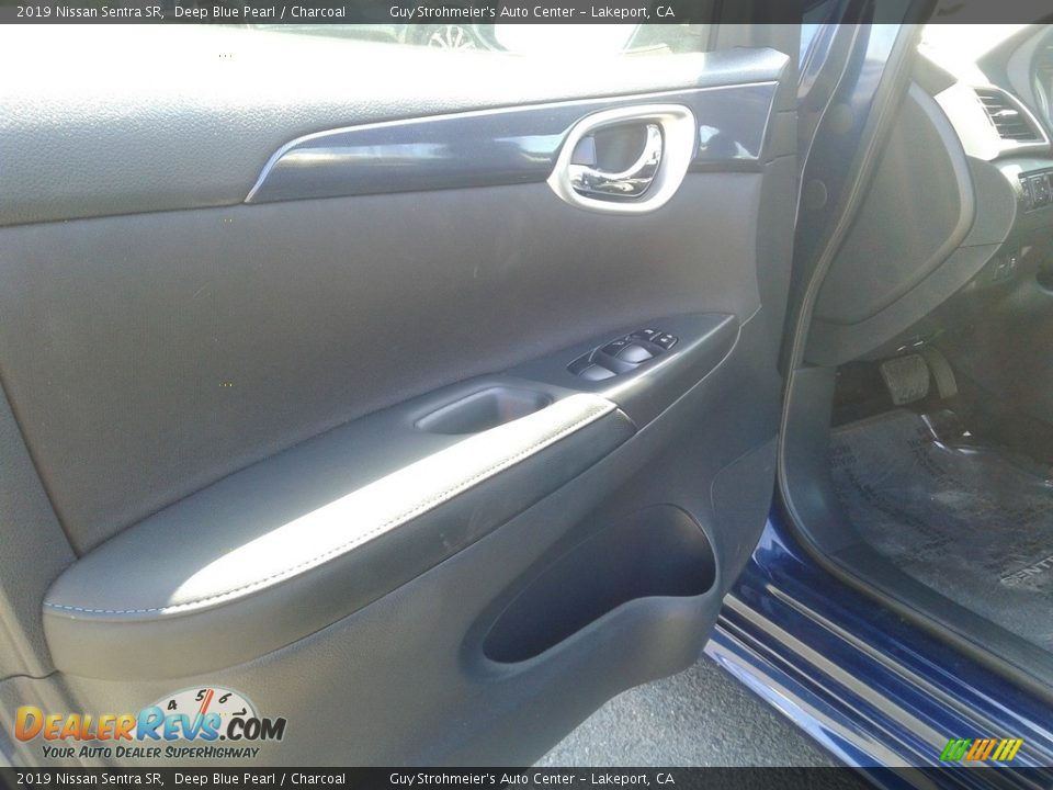 2019 Nissan Sentra SR Deep Blue Pearl / Charcoal Photo #10