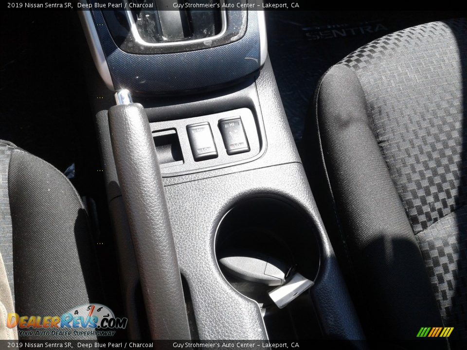 2019 Nissan Sentra SR Deep Blue Pearl / Charcoal Photo #13