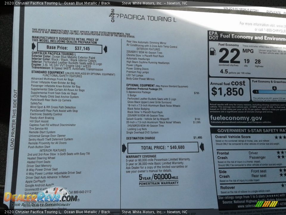 2020 Chrysler Pacifica Touring L Ocean Blue Metallic / Black Photo #31