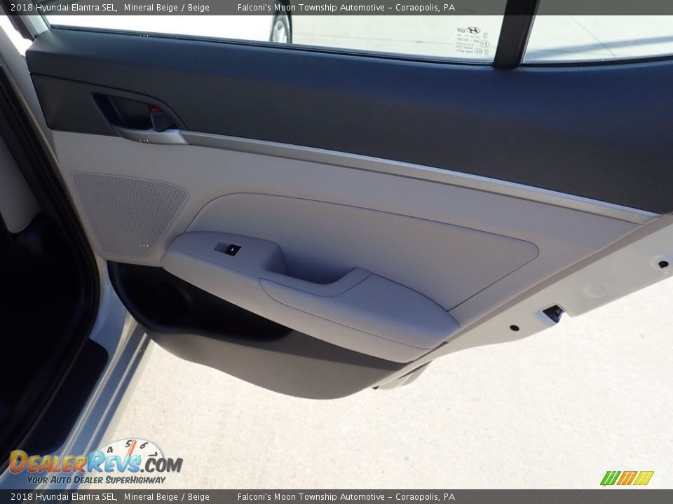 2018 Hyundai Elantra SEL Mineral Beige / Beige Photo #14