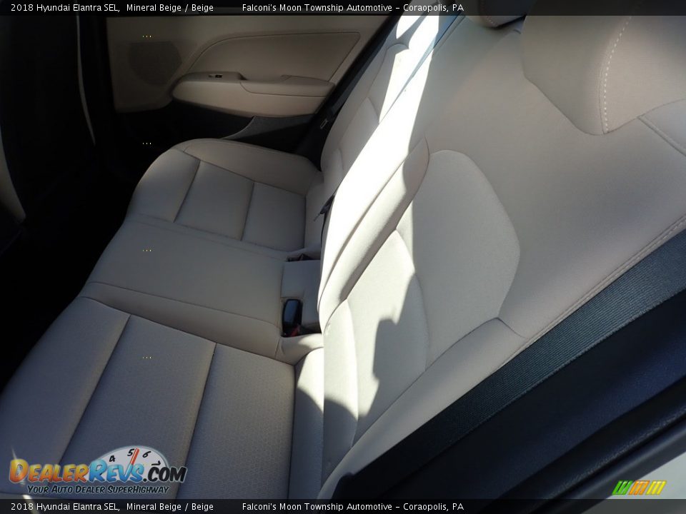 2018 Hyundai Elantra SEL Mineral Beige / Beige Photo #16
