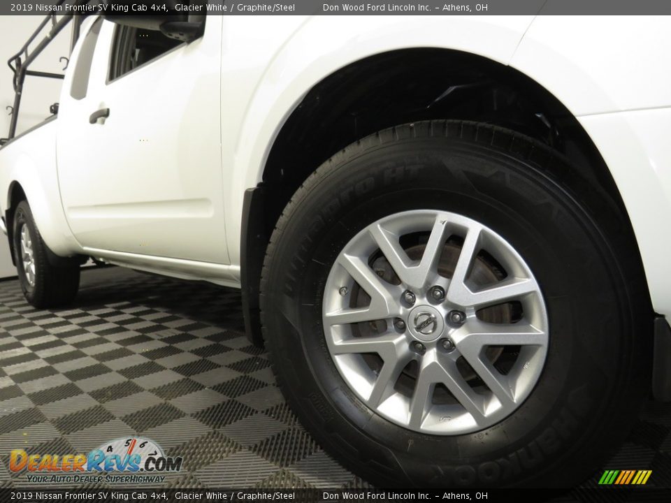 2019 Nissan Frontier SV King Cab 4x4 Glacier White / Graphite/Steel Photo #3