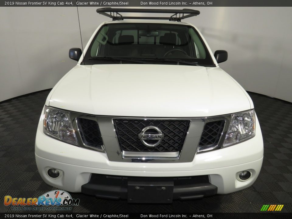 2019 Nissan Frontier SV King Cab 4x4 Glacier White / Graphite/Steel Photo #4
