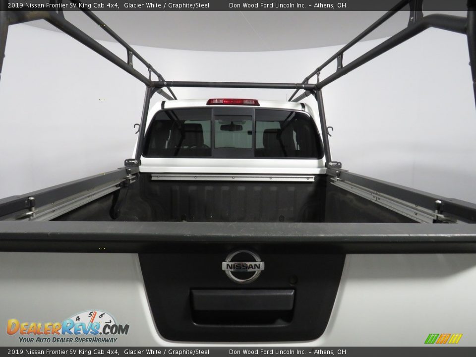 2019 Nissan Frontier SV King Cab 4x4 Glacier White / Graphite/Steel Photo #11