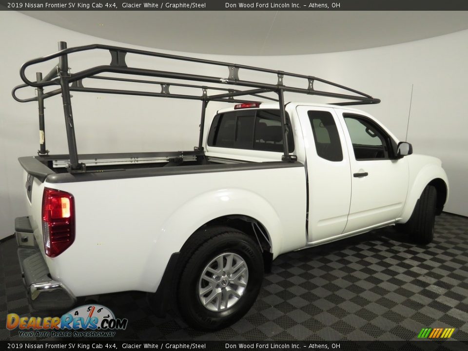 2019 Nissan Frontier SV King Cab 4x4 Glacier White / Graphite/Steel Photo #12