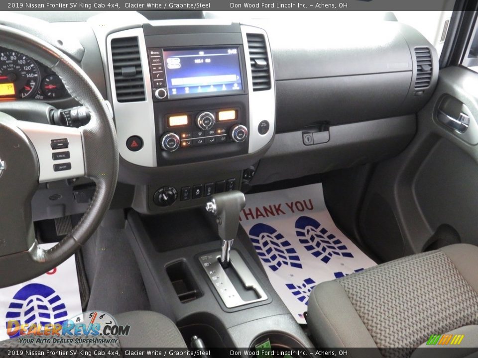 2019 Nissan Frontier SV King Cab 4x4 Glacier White / Graphite/Steel Photo #25