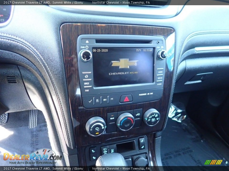 2017 Chevrolet Traverse LT AWD Summit White / Ebony Photo #27