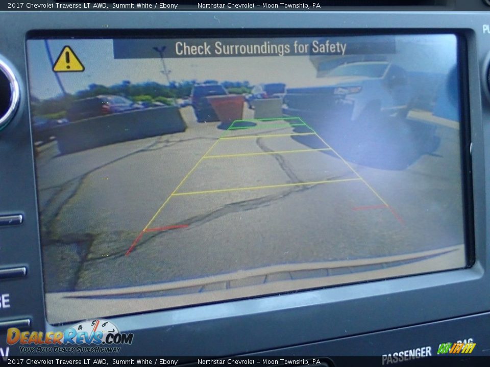 2017 Chevrolet Traverse LT AWD Summit White / Ebony Photo #30