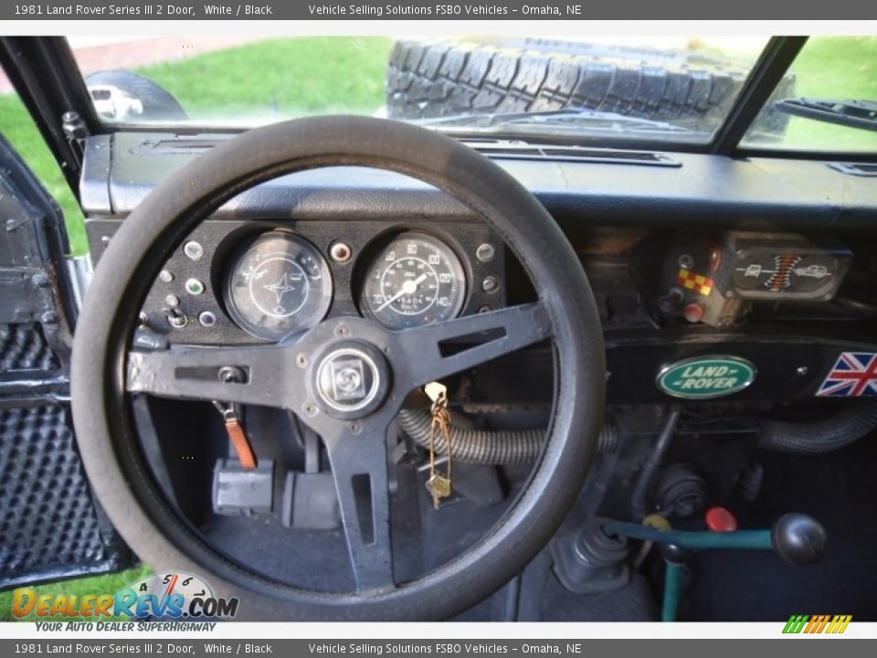 Dashboard of 1981 Land Rover Series III 2 Door Photo #3