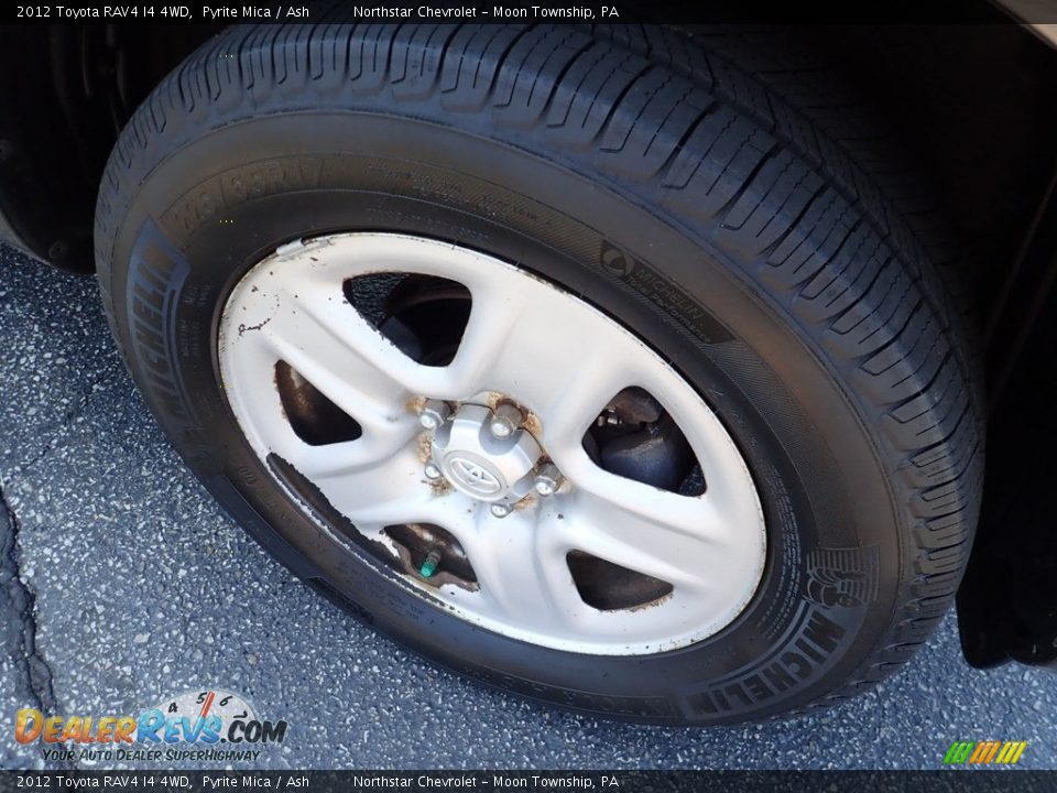2012 Toyota RAV4 I4 4WD Pyrite Mica / Ash Photo #14