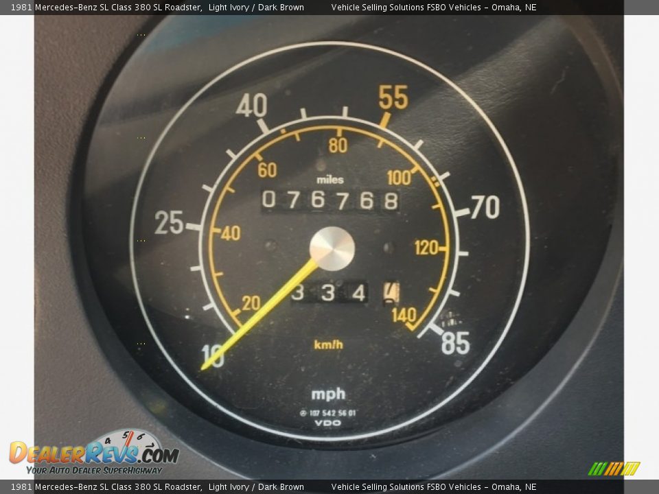 1981 Mercedes-Benz SL Class 380 SL Roadster Gauges Photo #3