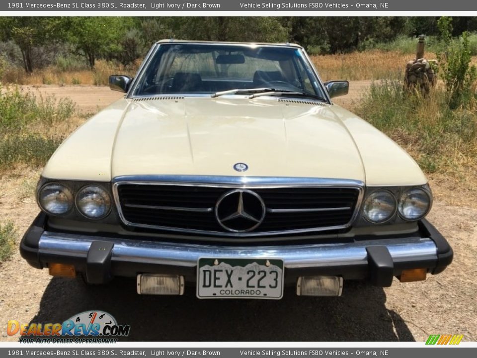 1981 Mercedes-Benz SL Class 380 SL Roadster Light Ivory / Dark Brown Photo #5